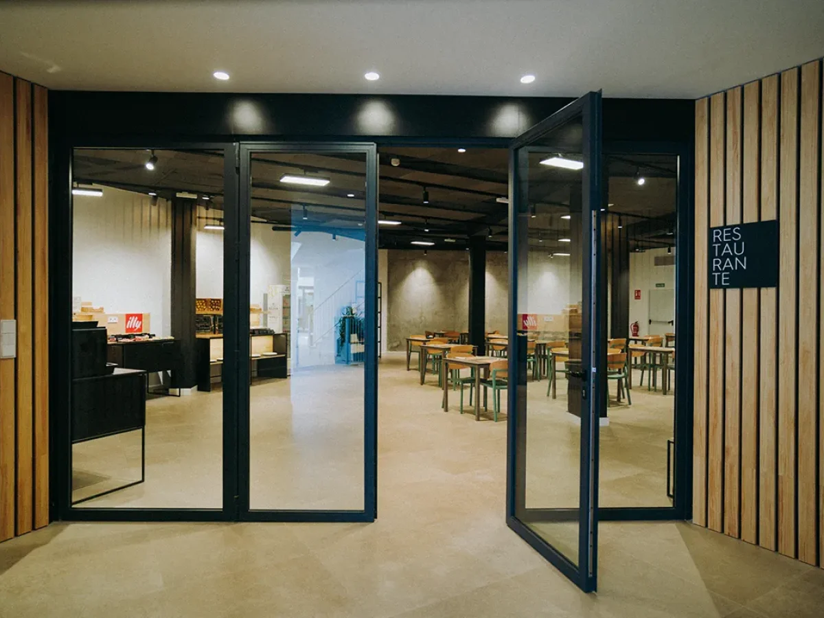 entrda hotel alove DSC